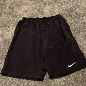 Nike Dry-Fit Shorts - Black - Size L